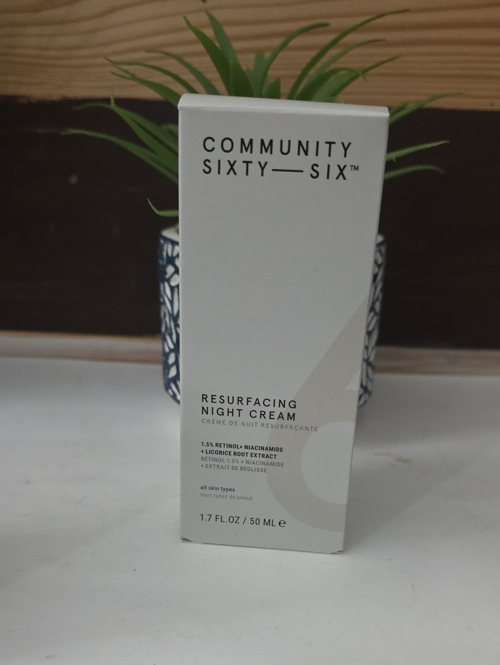 Community Sixty-Six Resurfacing Night Cream — White